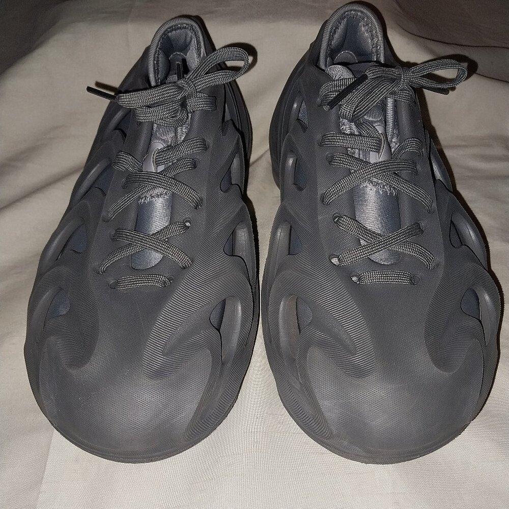 Adidas Adifom Q Casual Shoes, Charcoal Grey Kids Size (4.5)